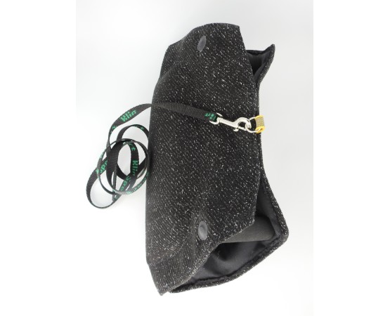 Perna de muscatura profesionala pentru dresaj canin