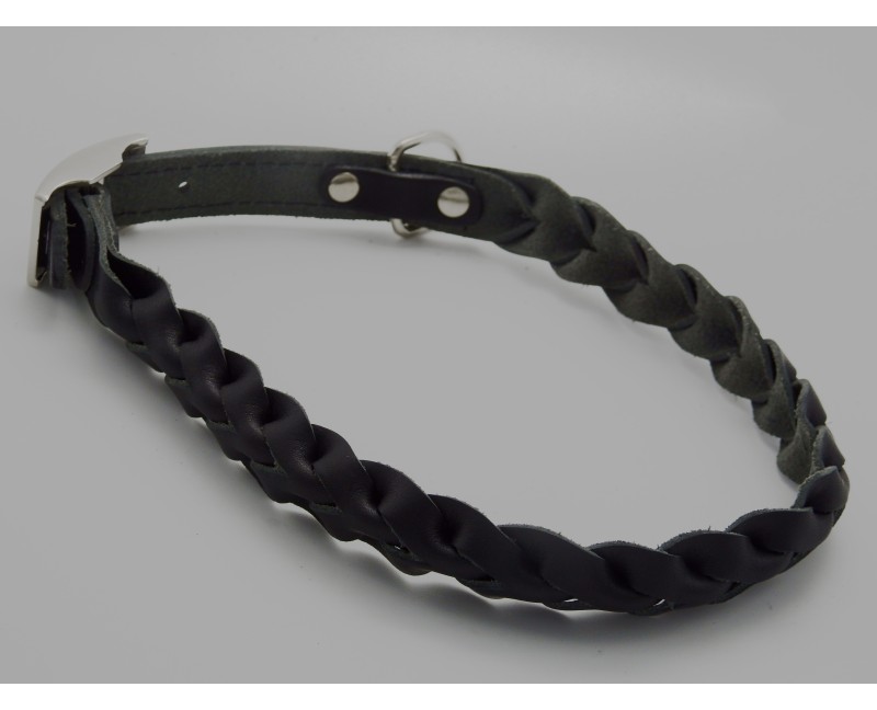 Zgarda impletita din piele naturala pentru caini