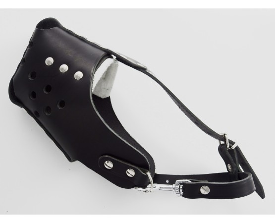 Botnita profesionala  din piele naturala pentru caini de tip Staff