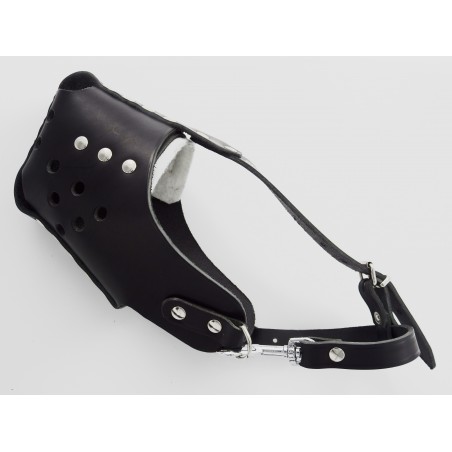 Botnita profesionala  din piele naturala pentru caini de tip Staff