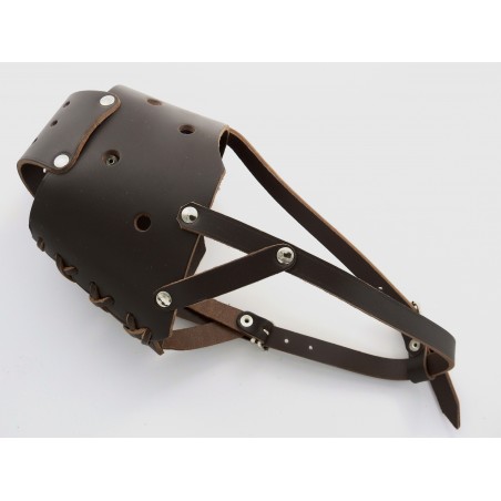 Botnita profesionala  din piele pentru caini BullTerrier