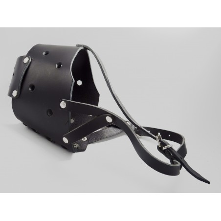 Botnita profesionala din piele naturala pentru BullTerrier