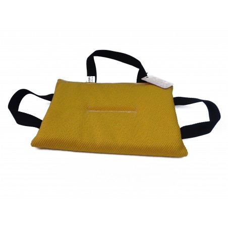 Perna de muscatura material francez YOGO Huspol pentru dresaj canin