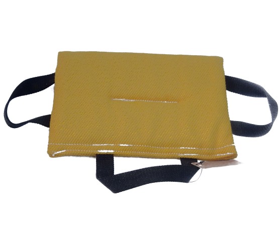 Perna de muscatura material francez YOGO Huspol pentru dresaj canin