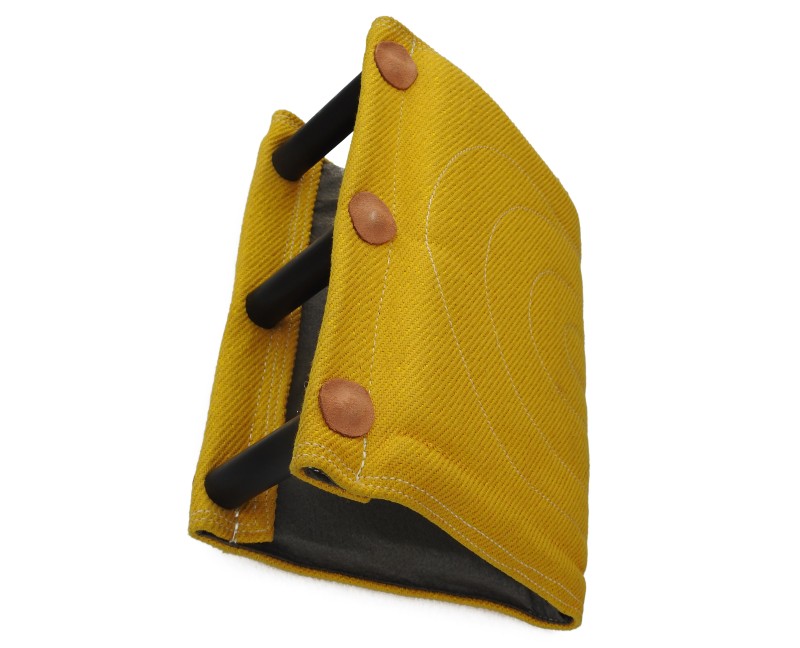 Perna profesionala de muscatura Huspol pentru dresaj canin