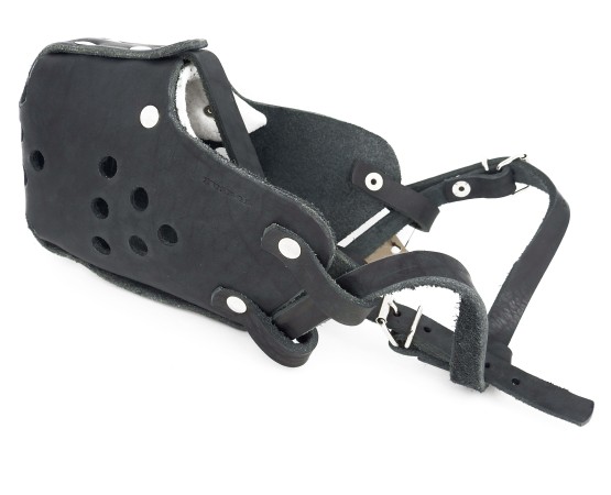 Botnita profesionala Huspol Femela Ciobanesc German / Malinois