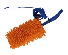 Tug din microfibra prevazut cu lesa pentru dresaj canin 20 x 12 cm