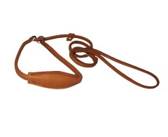 Lesa de lux pentru show din piele rotunda Royal nappa , prevazuta cu protectie pentru laringe