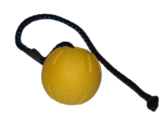 Minge din spuma Ø 7 cm cu snur pentru dresaj canin