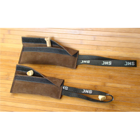 Saculet din piele cu maner