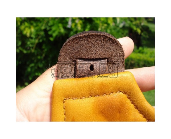 Ham de lux pentru caini confectionat din piele naturala fett si captusit cu piele moale nappa