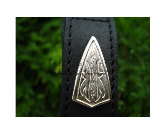 Zgarda de lux pentru caini din piele naturala si cristale Swarovski albe