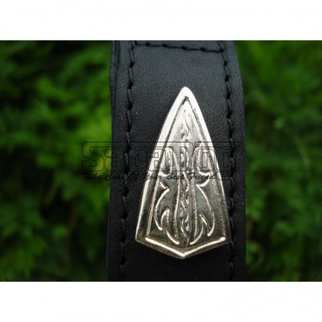 Zgarda de lux pentru caini din piele naturala si cristale Swarovski albe