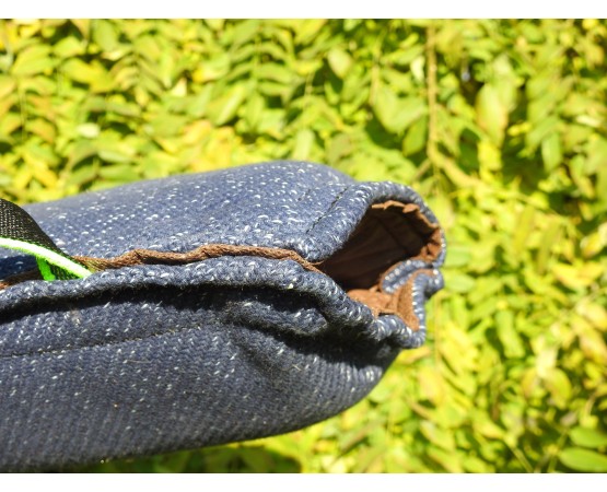 Maneca pentru dresaj canin , din material francez