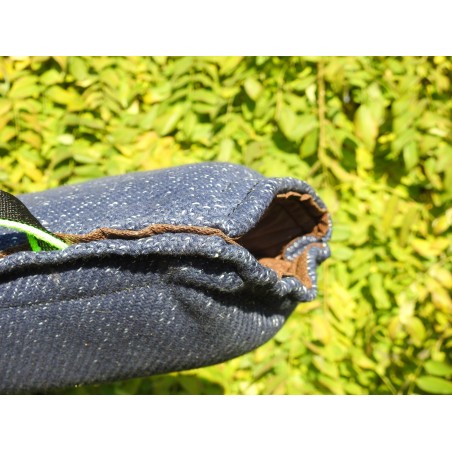 Maneca pentru dresaj canin , din material francez