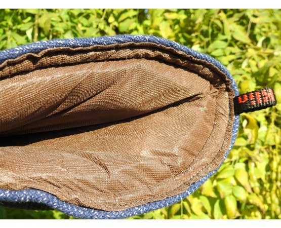 Maneca pentru dresaj canin , din material francez