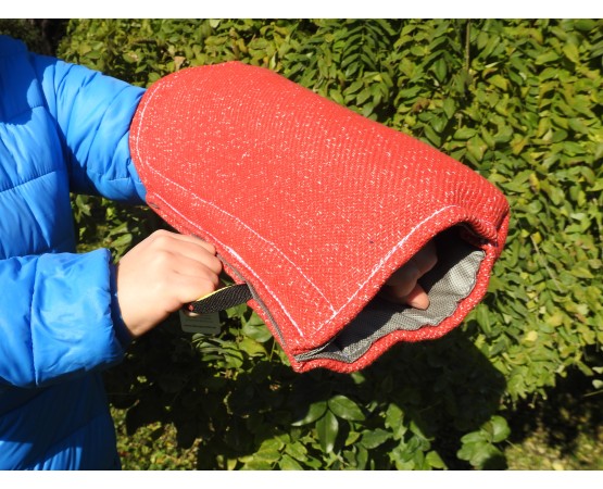 Maneca pentru dresaj canin , din material francez