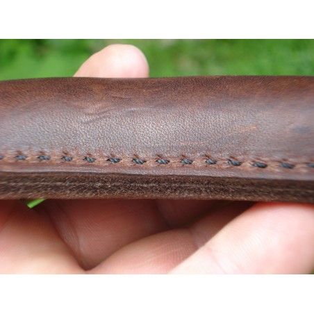 Saculet de muscatura ( tug ) pentru caini , din piele naturala 