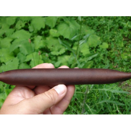 Saculet de muscatura ( tug ) pentru caini , din piele naturala 