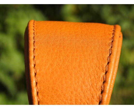 Zgardă de lux din piele nappa , pentru caini de tip Ogar ( Greyhound )