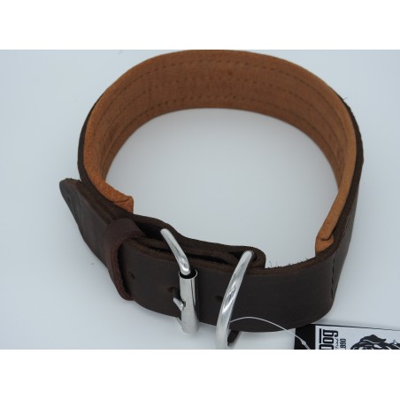 Zgarda lata pentru caini , din piele naturala fett si captusita cu piele moale 