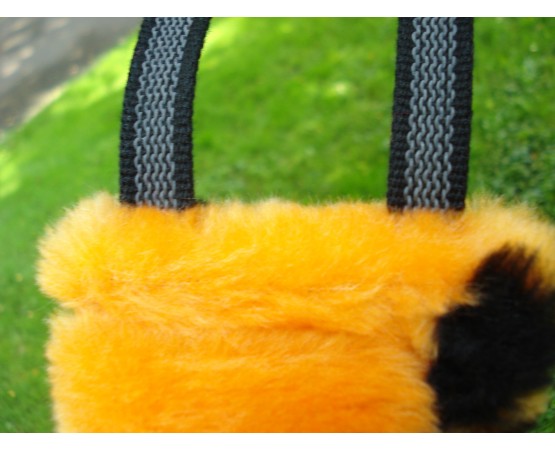 Tug din plus pentru caini , prevazut cu doua manere