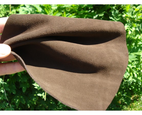 Tug din piele pentru caini