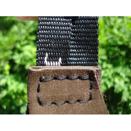 Tug din piele pentru caini