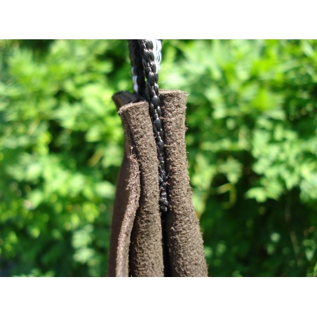 Tug din piele pentru caini