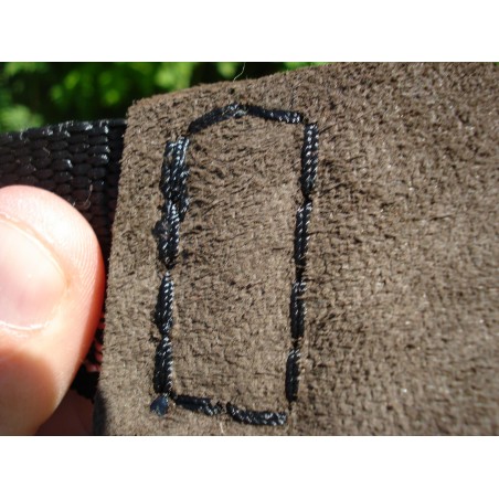 Tug din piele pentru caini