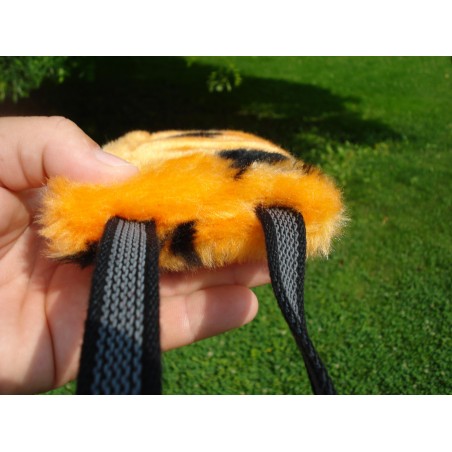 Tug din plus pentru caini , prevazut cu doua manere