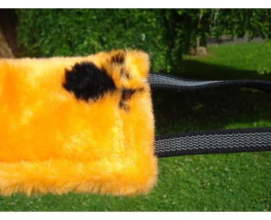 Tug din plus pentru caini , prevazut cu doua manere