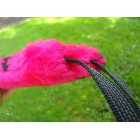 Tug din plus pentru caini , prevazut cu doua manere