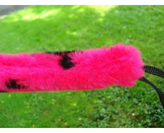 Tug din plus pentru caini , prevazut cu doua manere