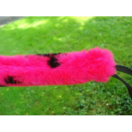 Tug din plus pentru caini , prevazut cu doua manere