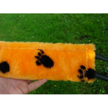 Tug din plus pentru caini , prevazut cu doua manere