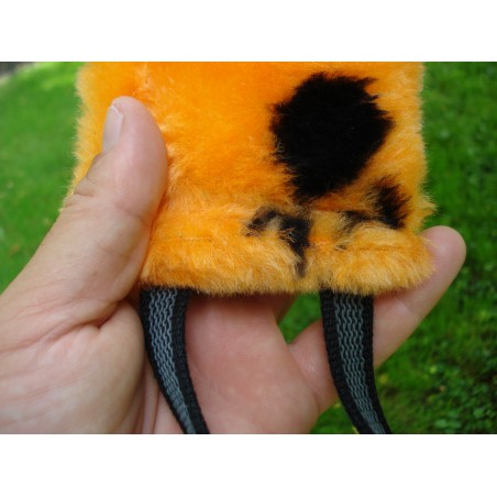 Tug din plus pentru caini , prevazut cu doua manere