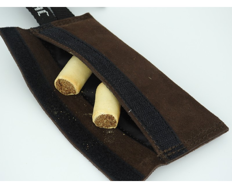 Saculet din piele cu maner