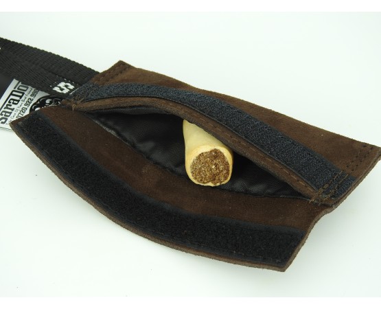 Saculet din piele cu maner