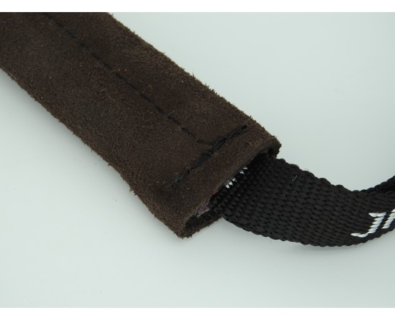 Saculet de muscatura ( tug ) pentru caini , din piele naturala 