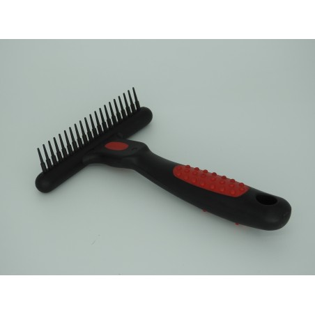 Perie tip tesala pentru caini