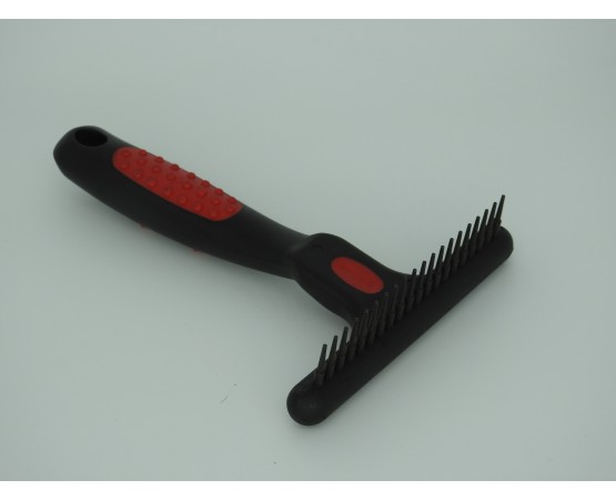 Perie tip tesala pentru caini