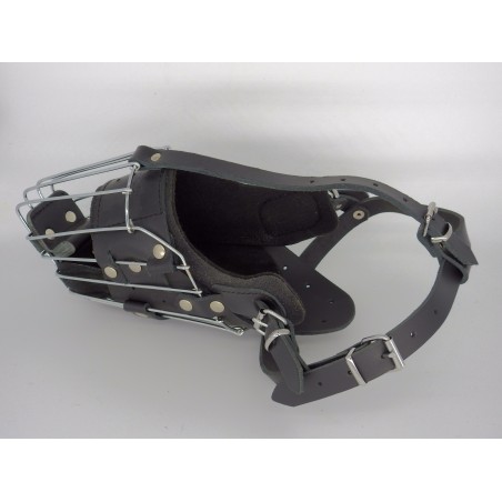 Botnita militara ciobanesc german prevazuta cu bite - bar