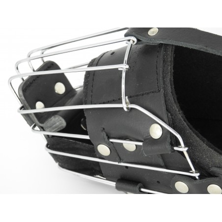 Botnita militara ciobanesc german prevazuta cu bite - bar