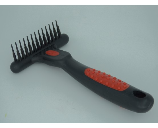 Perie tip tesala cu doua randuri de pini