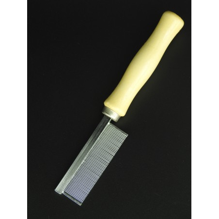 Pieptăn fin pentru caini