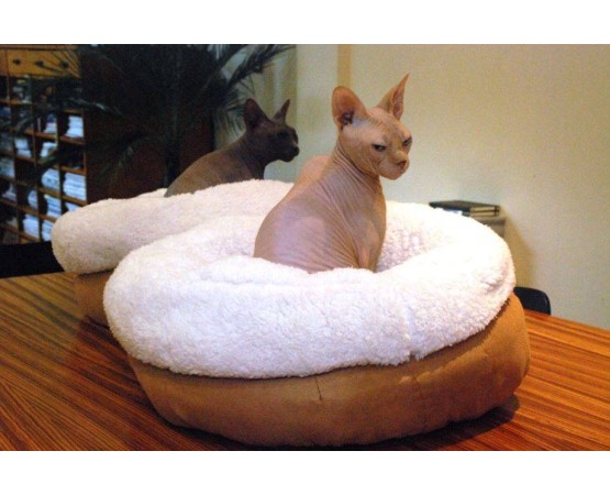 Pat pentru caini si pisici LambsWool Donut Bed
