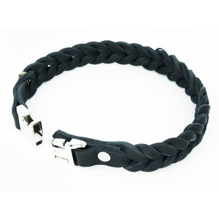 Zgarda impletita din piele naturala pentru caini prevazuta cu prindere rapida