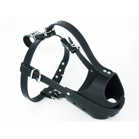 Botnita din piele naturala pentru femela Amstaff & Pitt Bull