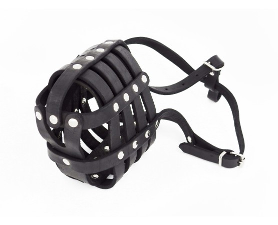 Botnita confectionata din piele naturala nr.1